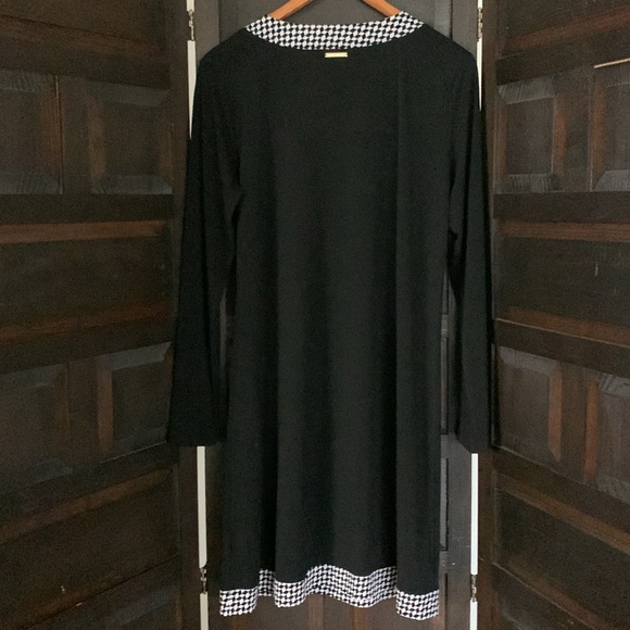 Michael Kors women’s black long sleeve dress with whiteblack checked details NWT - Picture 10 of 11